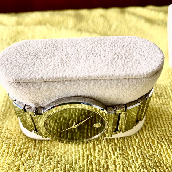 $2,495 Movado Titanium Classic SR - Picture 15 of 16